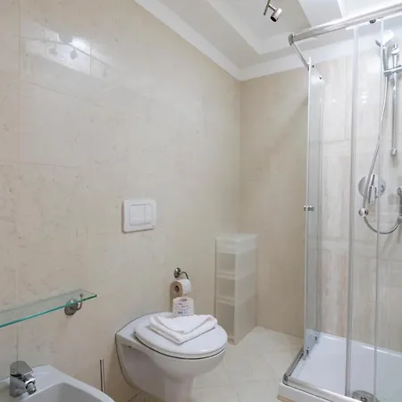 I Host - Monza 23 Apartment *